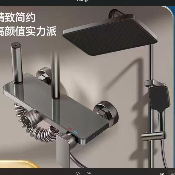 A.Q SHOWER PIANO SHOWER HEADS