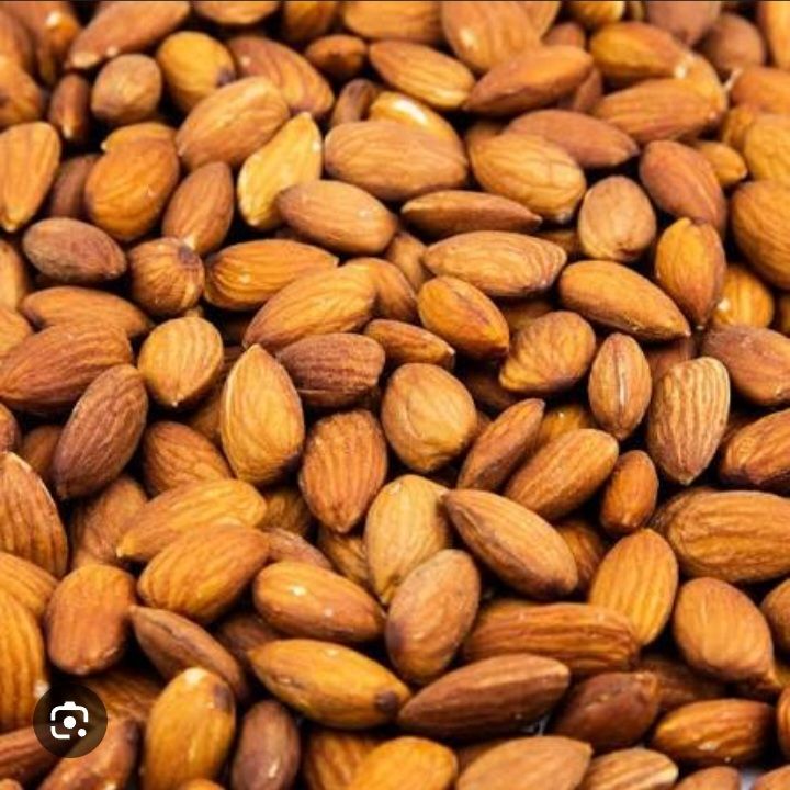 Roasted almond nuts