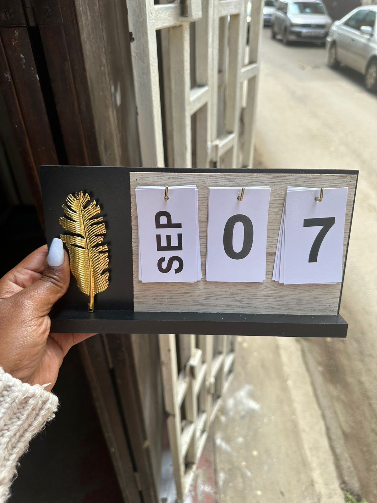 Nordic Style Wooden Perpetual Calendar Flip Month Date Display Desktop Schedule Daily Planner Office Home Decor Photo Props