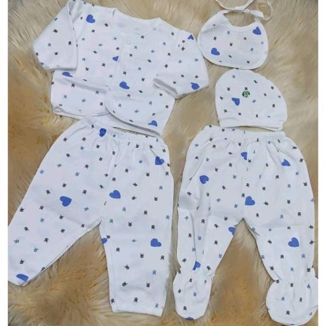 High quality fashion cotton 5pcs Newborn Baby Receiving set.  Soft, warm & durable. suitable for both, as , baby boys newborn outfit & baby girls newborn outfits. Baby gift set. White with prints