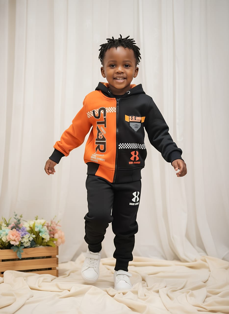 Boys clothing. 2 pcs boys tracksuits. Fashionable tracksuits for boys. warm tracksuits. Fleece tracksuits. winter clothes. traveling boys clothes. boys trousers. kids boys outfits.