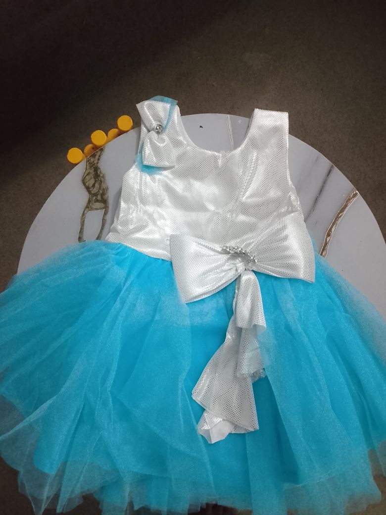 baby girls dresses. sleeveless princess dresses. Quality Girls dresses. Latest fashionable girls dresses. Baby girls dresses. Kids dresses. Latest girls dresses. Affordable kids dresses.