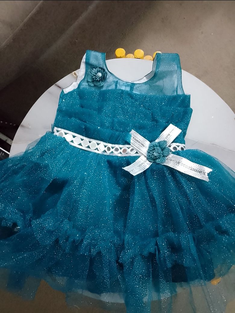 Quality Girls dresses. Latest fashionable girls dresses. Baby girls dresses. summer sleeveless princess dresses. Kids dresses. Latest girls dresses. Affordable dresses.