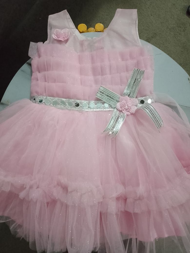 Quality Girls dresses. Latest fashionable girls dresses. Baby girls dresses. summer sleeveless princess dresses. Kids dresses. Latest girls dresses. Affordable dresses.