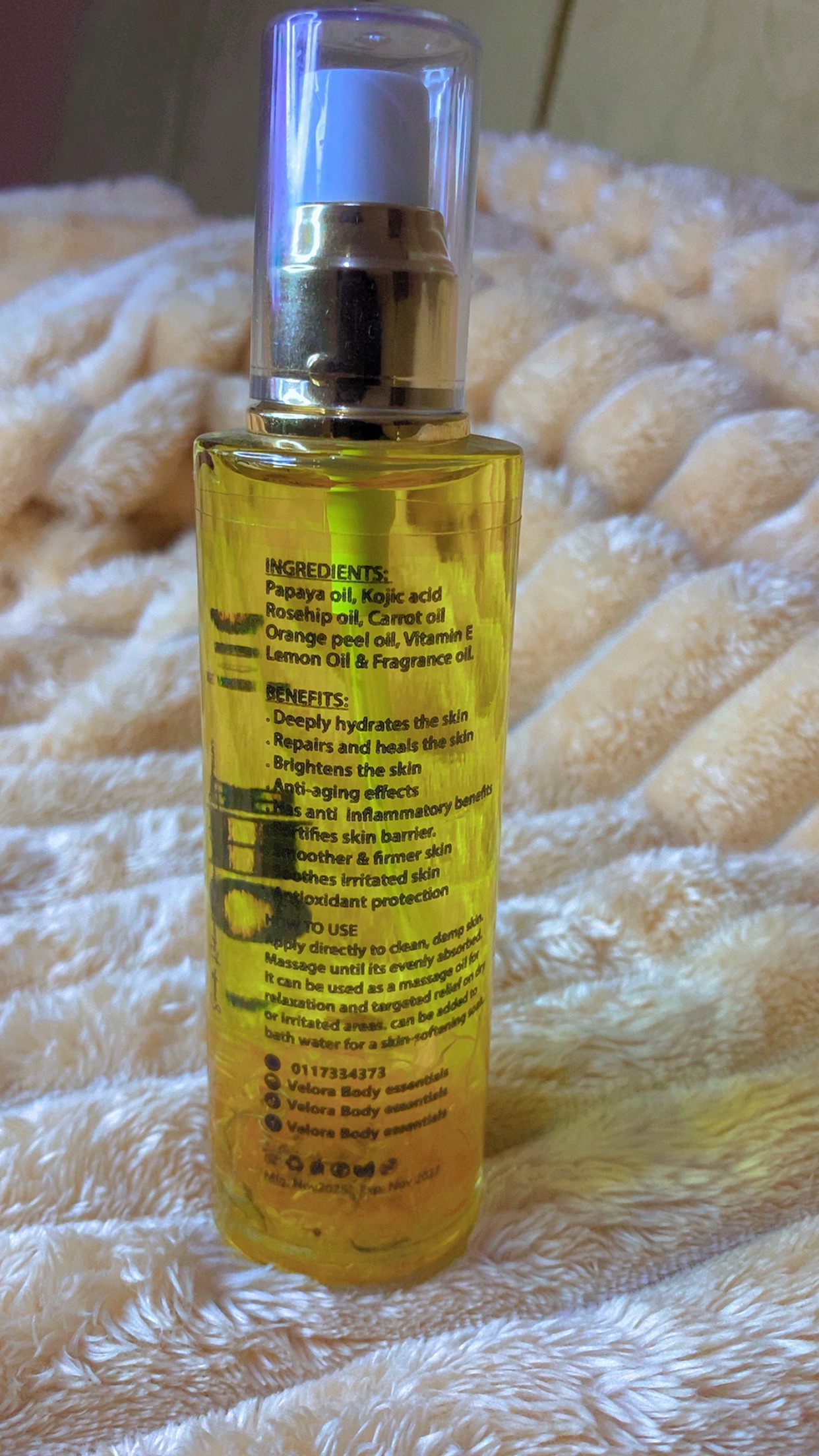 Velora Glowing & Brightening Body Oil with Calendula Petals 100ml – Moisturizing Radiant Skin Oil for Dry Skin, Dark Spots, Even Tone, Natural Glow Body Care for Women & Men