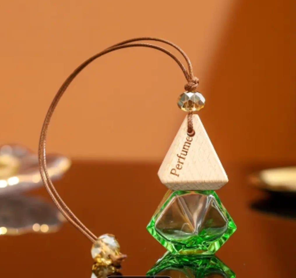 Car Air Freshener HangingCar Air Freshener, Wooden Fragrance Expanding Bottle
Cap, 0.34oz Per Bottle, Used Car Decoration and 
Car Interior Decor, Auto Freshener,luxury perfume