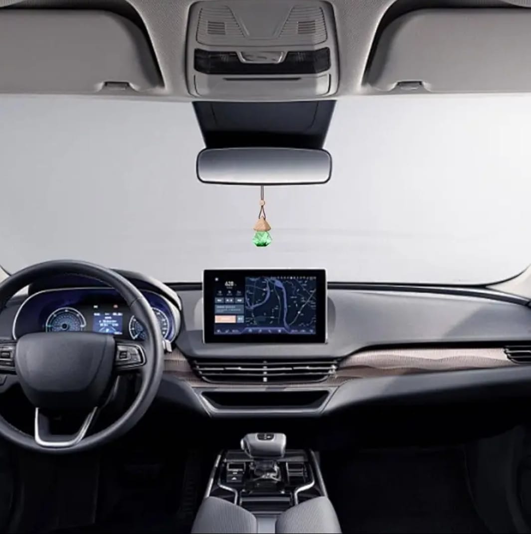 Car Air Freshener HangingCar Air Freshener, Wooden Fragrance Expanding Bottle
Cap, 0.34oz Per Bottle, Used Car Decoration and 
Car Interior Decor, Auto Freshener,luxury perfume