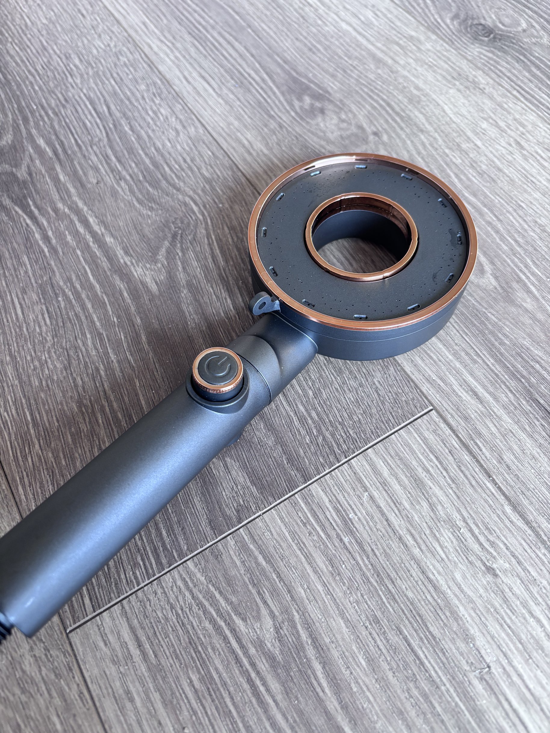 Premium 3-Mode Shower Head | Gold-Rimmed Luxury Design | Skin-Softening Filter for Kenyan & Ugandan Water。Top-Grade Material | One-Click Stop | Black & White Options | Better Quality, Worth the Price!