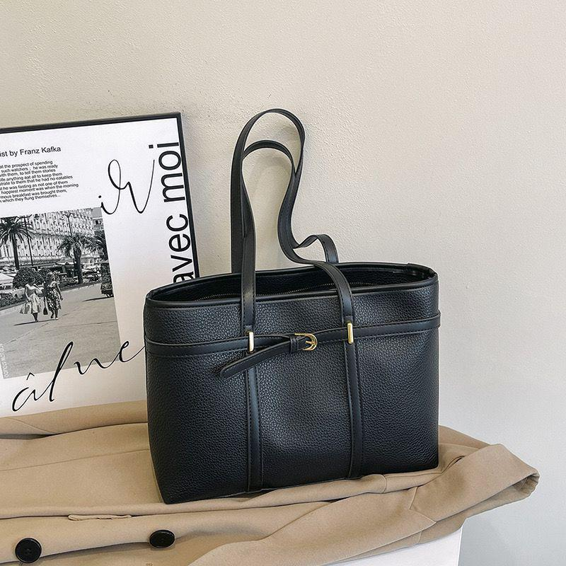 TZ  fashionable  bags. Available in black, brown, cream and beige. Classy simple and elegant with multiple compartments