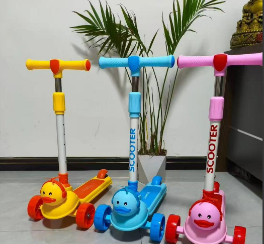 Kids Adjustable Scooter Can Handle Unto 40kg, 3-9 Years (ASSORTED CARTOON THEME AND DECORATION)