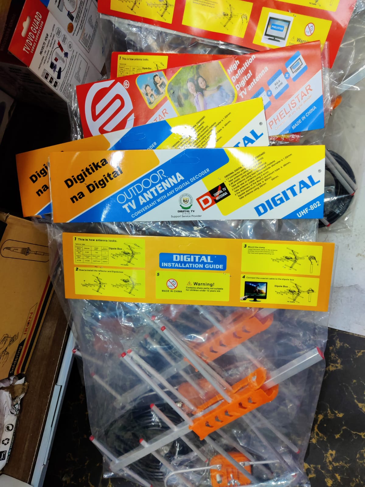 Digital (GO TV) Aerials*. Digital receiver antenna This antenna is UHF AND VHF signal receive that help your decoder or your digital TV just connect the ant