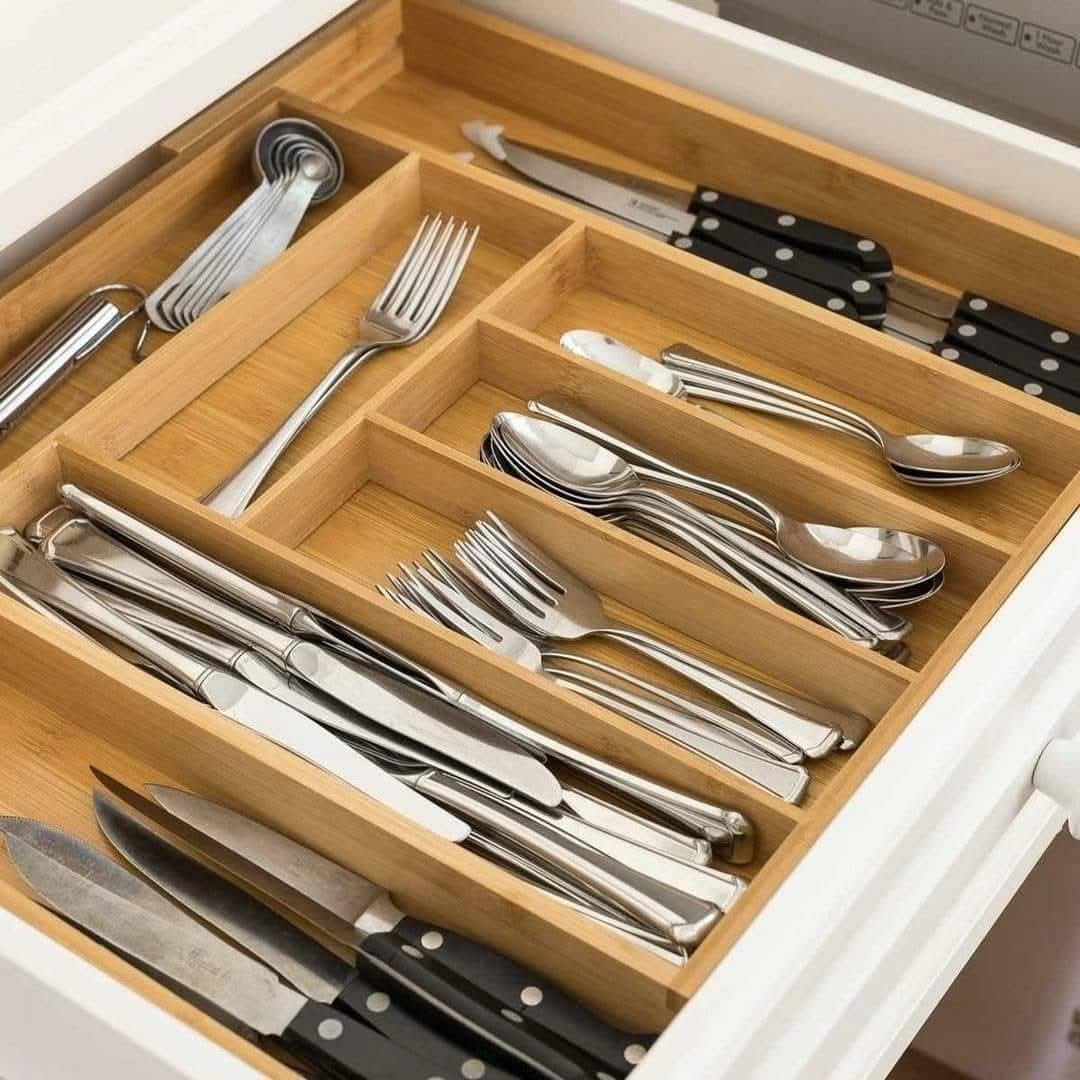 Multifunctional Large Bamboo Expandable Wooden Cutlery Drawer Organizer – Adjustable Utensil Storage Tray for Kitchen Drawers