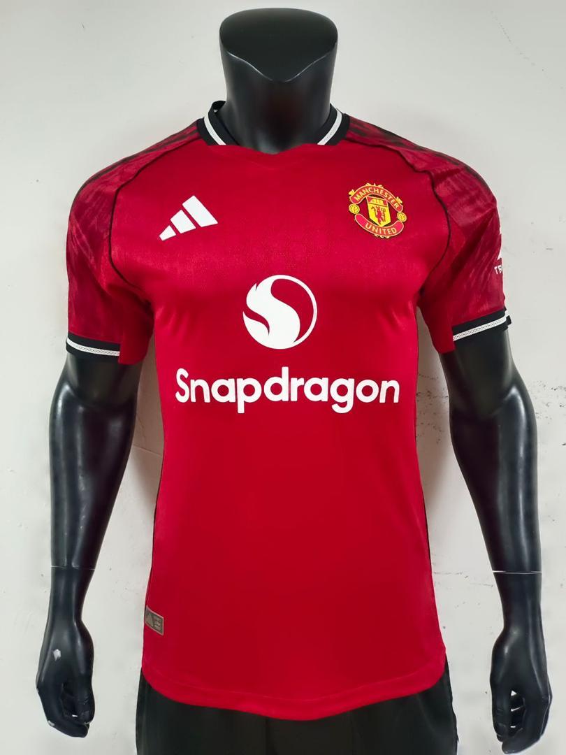 Man Utd 2025/2026 Red Home Kit – Lightweight, Sweat-Wicking Soccer Jersey for Supporters & Players