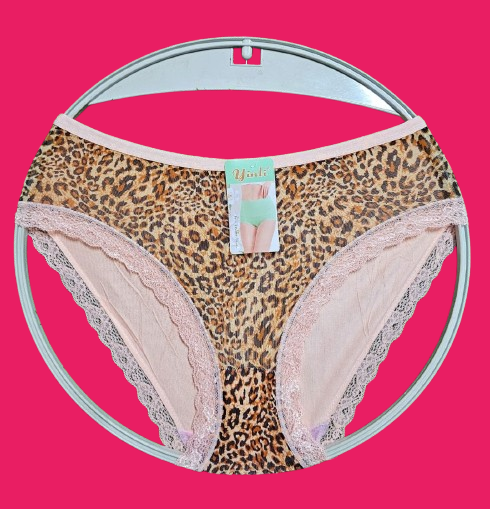 🐆 Trend Alert!!!  6PCS Women’s Cotton Leopard Pattern Panty – Soft Breathable Comfortable Everyday Brief. Stylish leopard print cotton panty. Soft, breathable, and comfortable for daily wear.