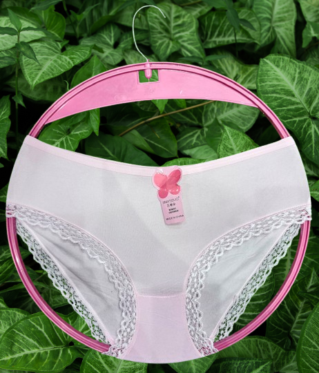 🌟 Everyday Essential!!!  6PCS Women’s Plain Color Cotton Panty – Soft Breathable Comfortable Daily Brief. Plain color cotton panty. Soft, breathable, and comfortable for everyday wear.