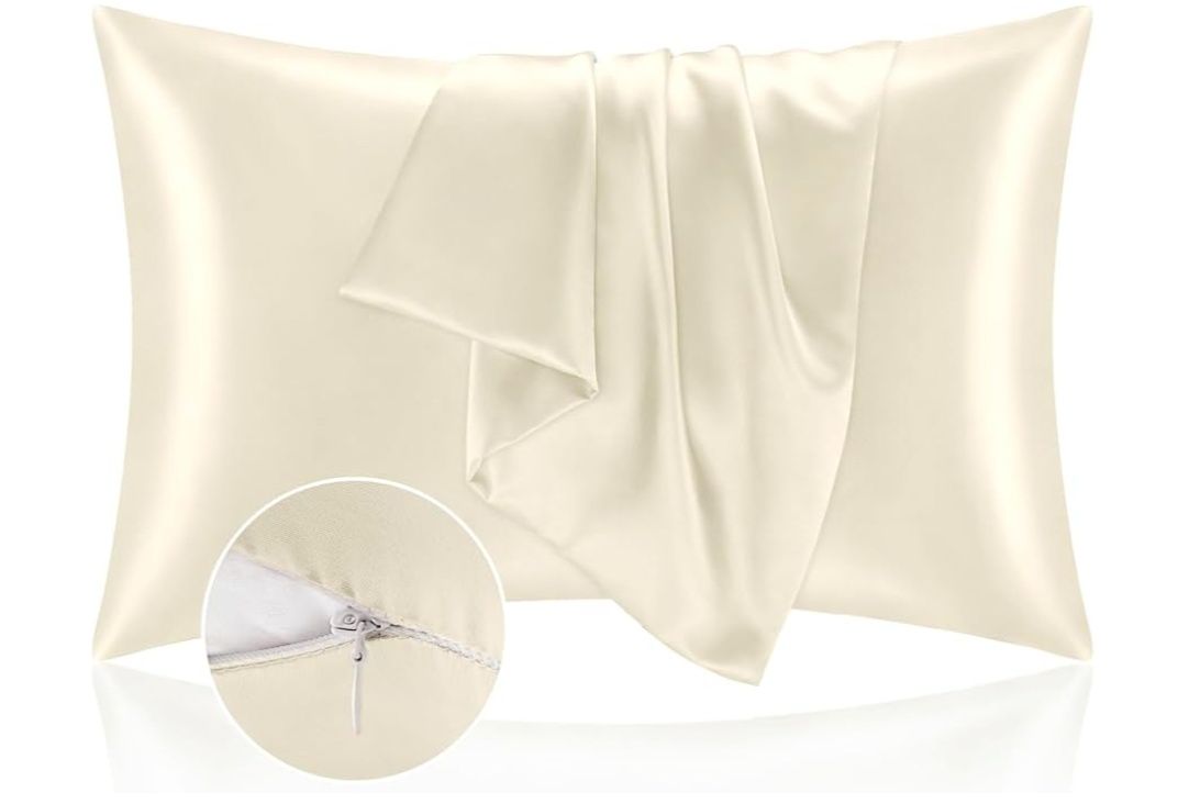 Satin Pillowcase with Zipper 2 Pack, White Pillow Cases Standard Size, Super Soft and Cooling Similar to Silk Pillow Cases, Gift for Women Men(20x26 Inches)