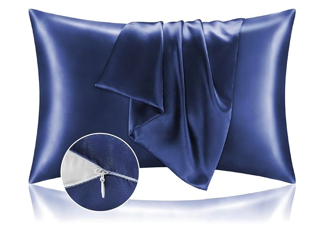 Satin Pillowcase with Zipper 2 Pack, White Pillow Cases Standard Size, Super Soft and Cooling Similar to Silk Pillow Cases, Gift for Women Men(20x26 Inches)