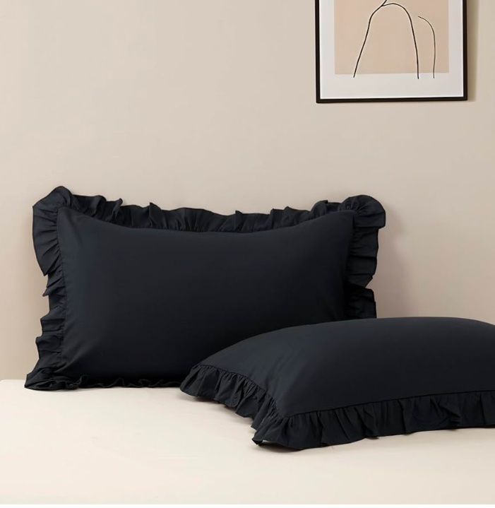 Ruffled Pillow Cases Set of 2,Standard Pillow Shams Brushed Microfiber Edge Ruffled Soft Pillow Cover with Envelope Closure for Bedding Decor (20"x26")