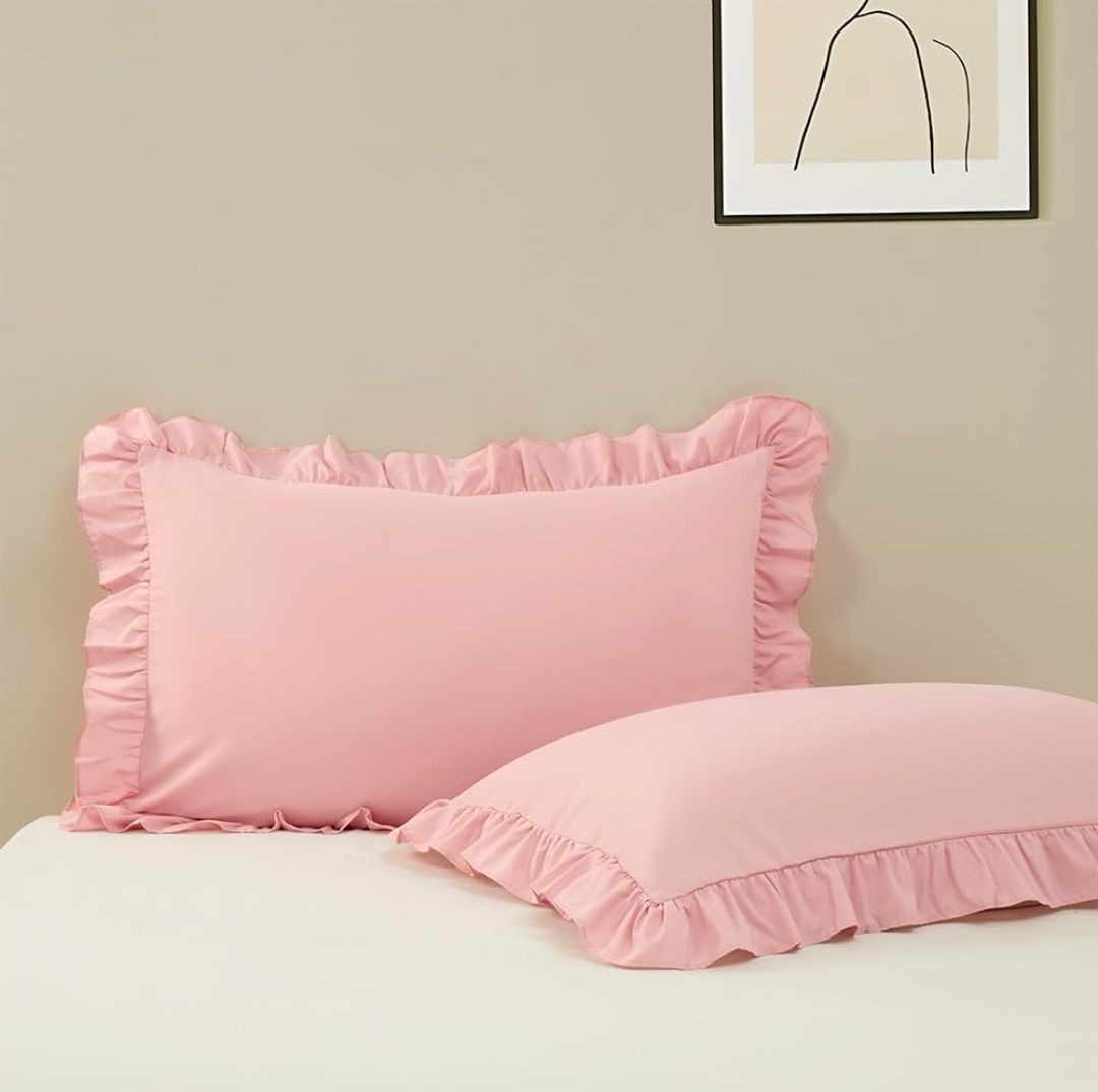 Ruffled Pillow Cases Set of 2,Standard Pillow Shams Brushed Microfiber Edge Ruffled Soft Pillow Cover with Envelope Closure for Bedding Decor (20"x26")