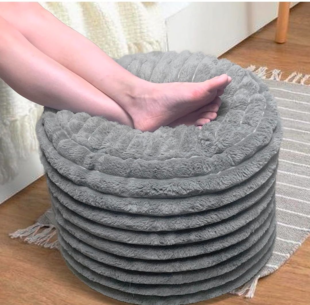 Pouf Ottoman Stuffed Round for Foot Rest, Faux Fur Poufs with Foam Chunk Filling, Storage Ottoman Pouf Foot Stool Cushion, 26 X 18 Inch Floor Chair for Living Room Bedroom Home Decor