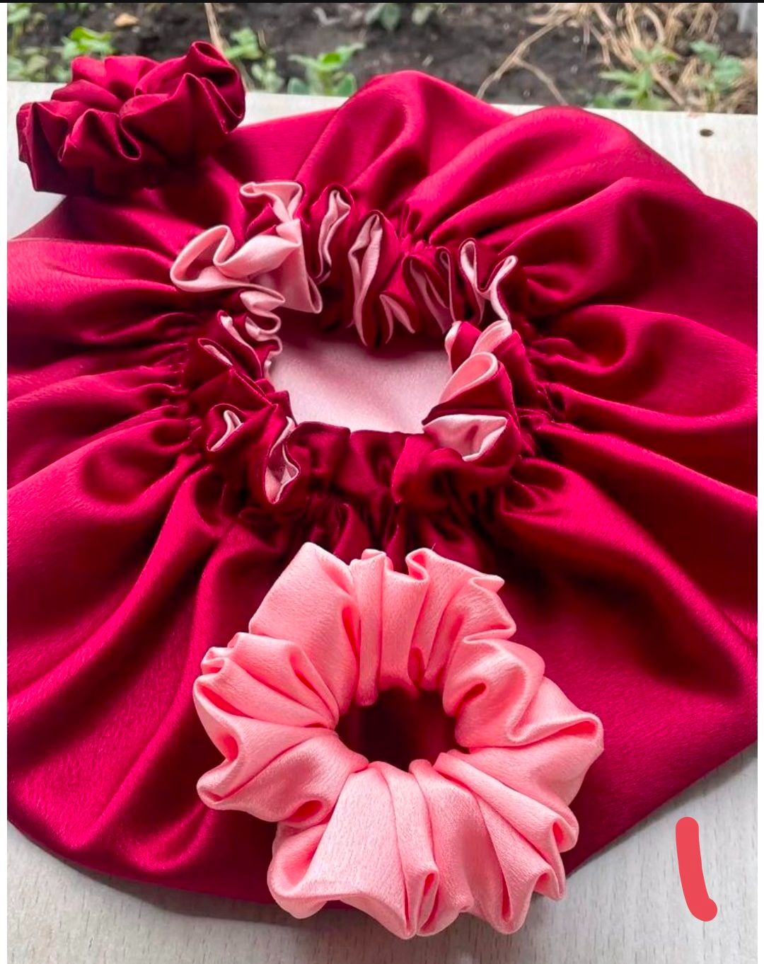 Luxury Double-Layer Satin Bonnet & Matching Scrunchie Set – Premium Hair Protection