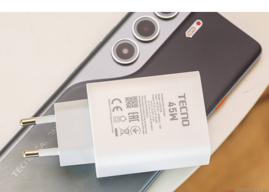 [New Arrival] Tecno Camon 40 Pro 256+8GB 6.67" Amoled with 144Hz 50MP Camera 5200mAh Battery 45W Fast Charging Dual SIM IP69 Rated Gorilla Glass Fingerprint Unlock AI Smartphone