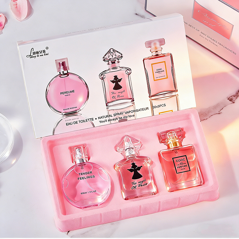 3PCS Ladies Perfume Set Eau De Parfum Gift Box Women Perfumes Deodorants Set Long Lasting Floral Fragrances Exuding an Elegant and Charming Atmosphere Suitable for Daily Dating and Business Use
