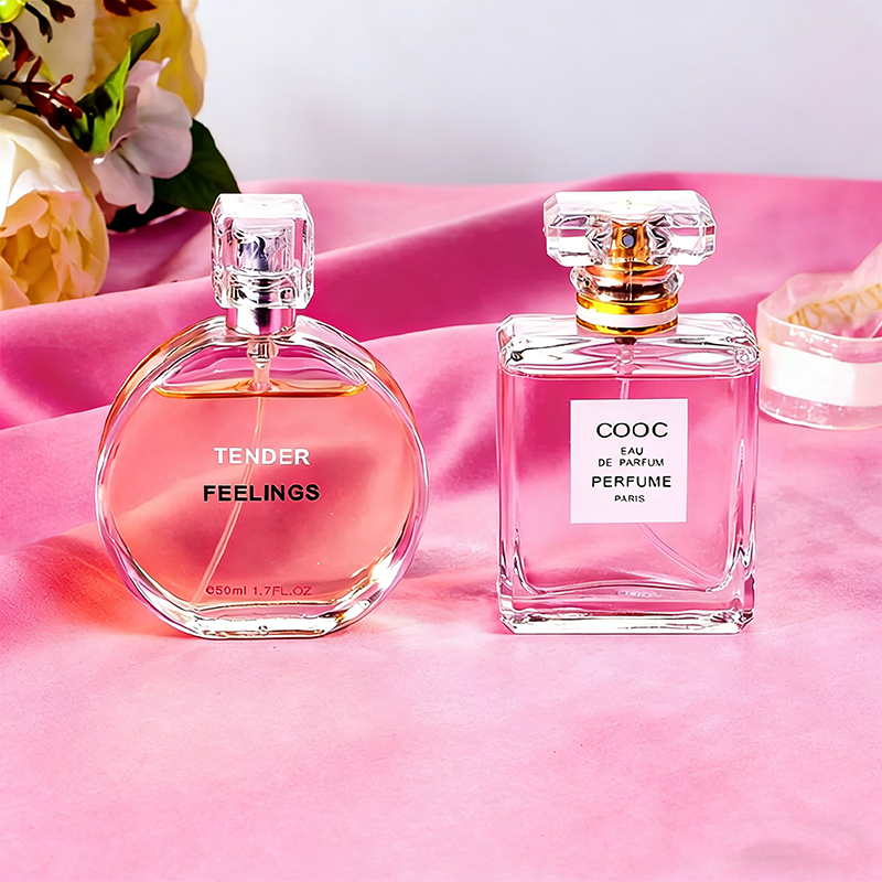 3PCS Ladies Perfume Set Eau De Parfum Gift Box Women Perfumes Deodorants Set Long Lasting Floral Fragrances Exuding an Elegant and Charming Atmosphere Suitable for Daily Dating and Business Use