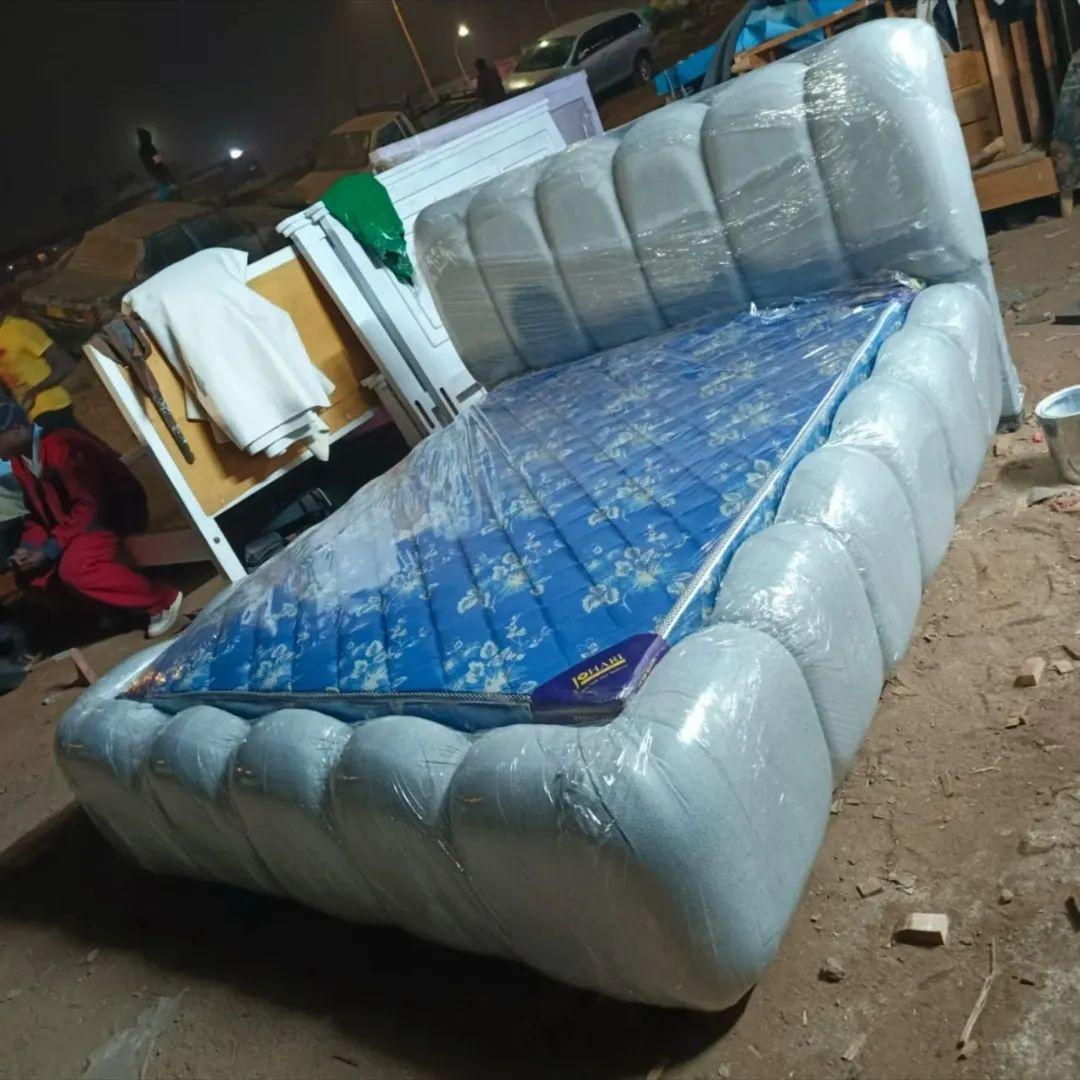 Bubble bed design plus mattress