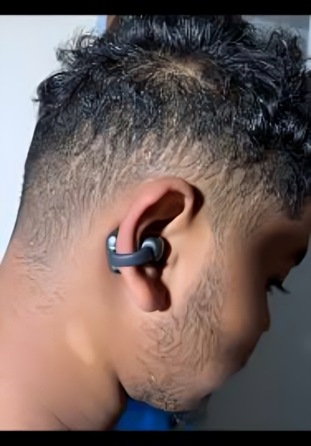 New Edition Oraimo F-65 Open Snap Clip-On Wireless Single Ear Earphone | Open-Ear Design | Comfortable Secure Fit | Clear Sound | Stable Bluetooth | Long Playtime