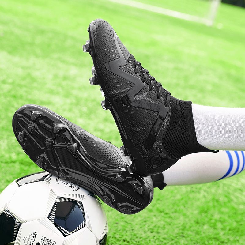 Lightweight speed-type football shoes, high-elastic shock-absorbing midsole, specially designed for precise ball control and shooting
