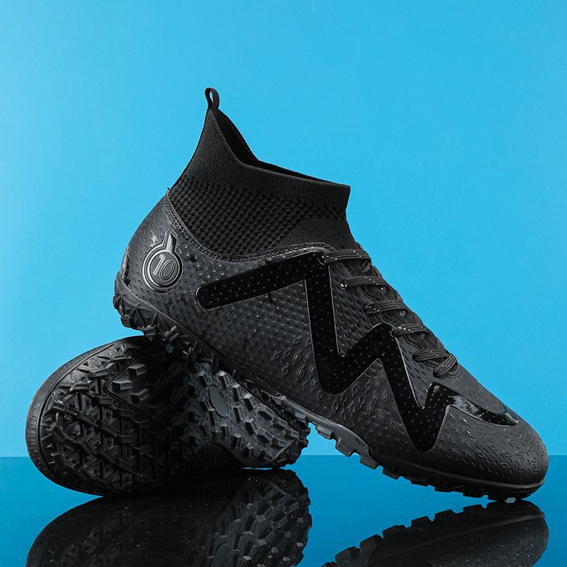 Cost-effective adult football shoes. Wear-resistant material + all-field outsole. Suitable for both training and matches. A cost-effective choice.Men's shoes, work safety shoes, training shoes,