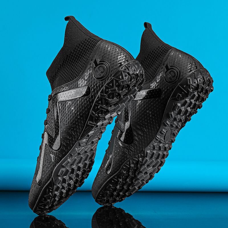 Cost-effective adult football shoes. Wear-resistant material + all-field outsole. Suitable for both training and matches. A cost-effective choice.Men's shoes, work safety shoes, training shoes,