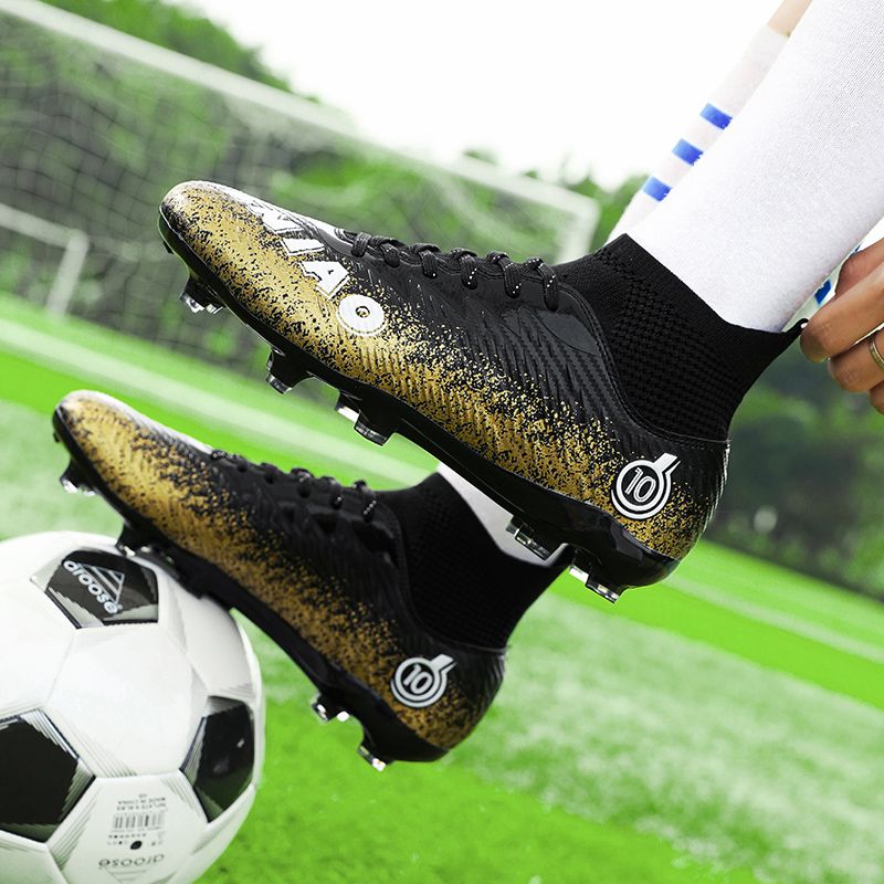 Cost-effective adult football boots with kangaroo leather feel, high elasticity and shock absorption, anti-torsion carbon plate, anti-slip in rainy days,