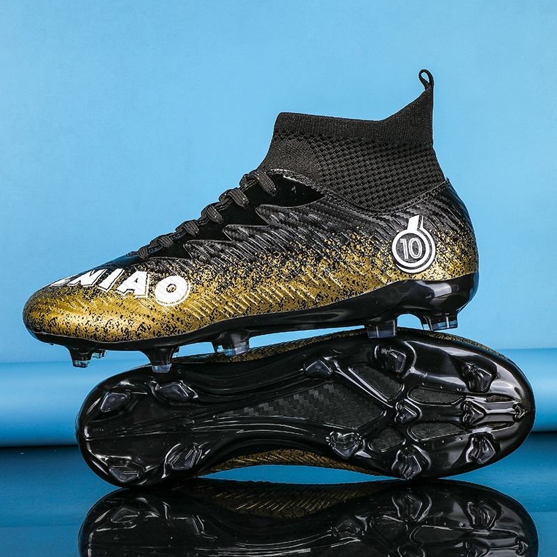 Cost-effective adult football boots with kangaroo leather feel, high elasticity and shock absorption, anti-torsion carbon plate, anti-slip in rainy days,