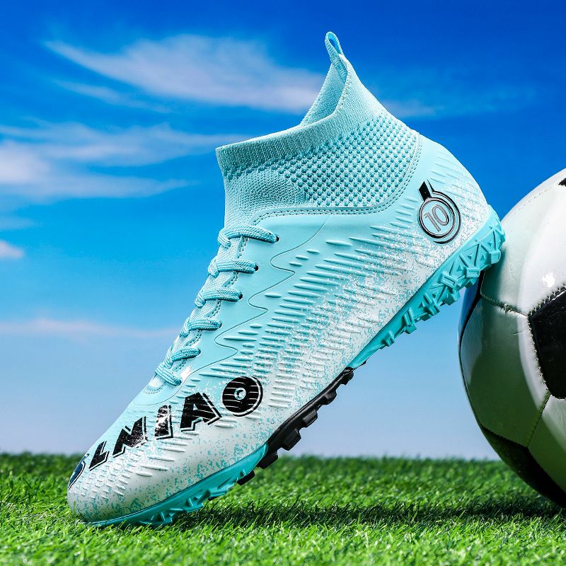 Cost-effective adult football boots with kangaroo leather feel, high elasticity and shock absorption, anti-torsion carbon plate, anti-slip in rainy days, direct supply from manufacturers