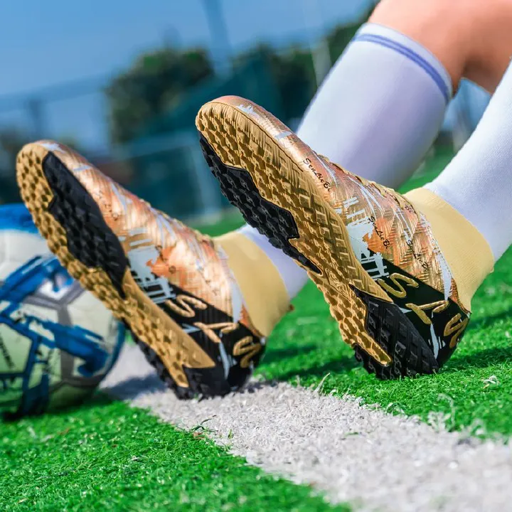 Advanced players' professional football boots, precise ball control, help improve skills, specially for matches