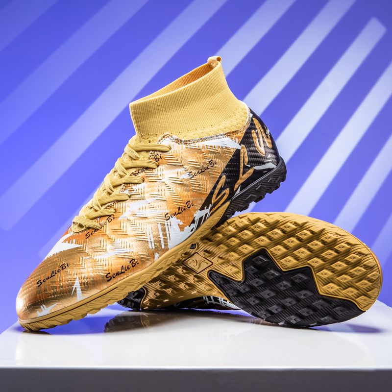 Advanced players' professional football boots, precise ball control, help improve skills, specially for matches