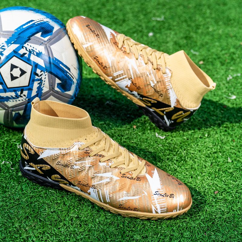 Advanced players' professional football boots, precise ball control, help improve skills, specially for matches