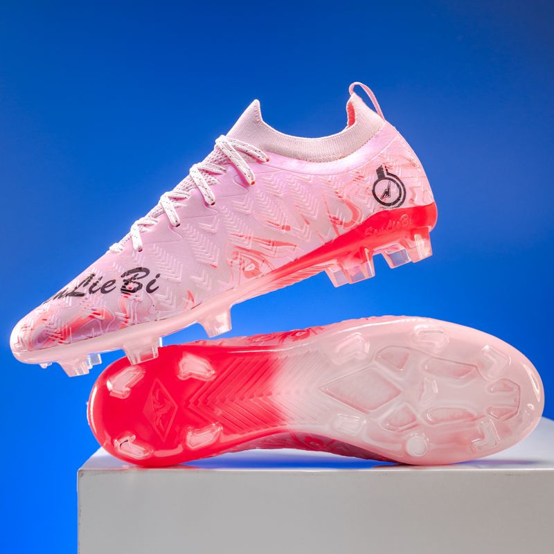 Football shoes with high-elastic anti-slip rubber outsole, resistant to deformation during high-intensity confrontations, providing stable support and preventing ankle sprains