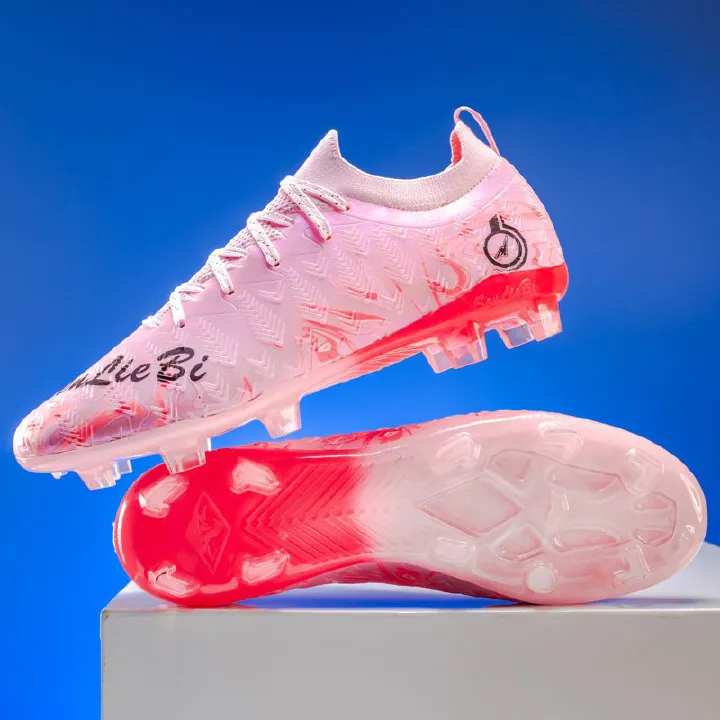 Football shoes with high-elastic anti-slip rubber outsole, resistant to deformation during high-intensity confrontations, providing stable support and preventing ankle sprains