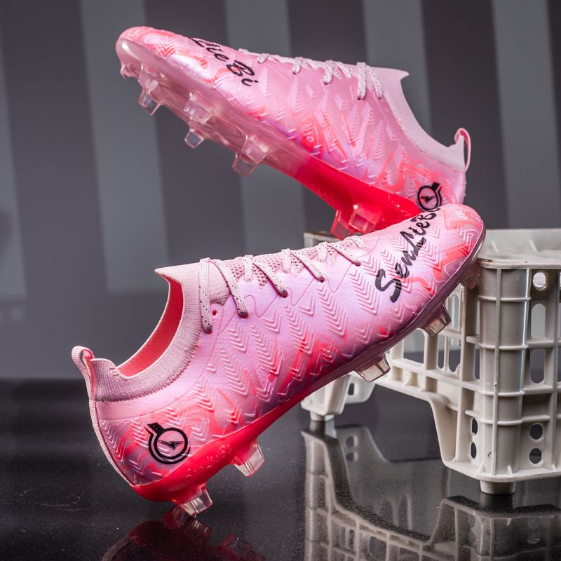 Football shoes with high-elastic anti-slip rubber outsole, resistant to deformation during high-intensity confrontations, providing stable support and preventing ankle sprains