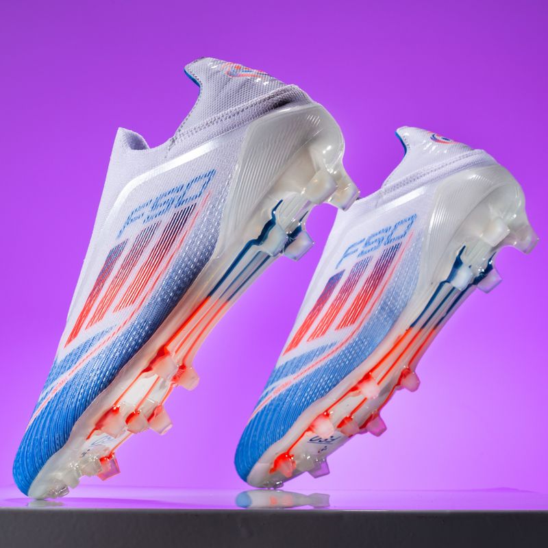 Wide-foot specific adult football shoes with widened last for non-squeezing fit, ultra-fine fiber wear-resistant upperMen's shoes, labor protection shoes, training shoes, rubber shoes, high-top shoes,