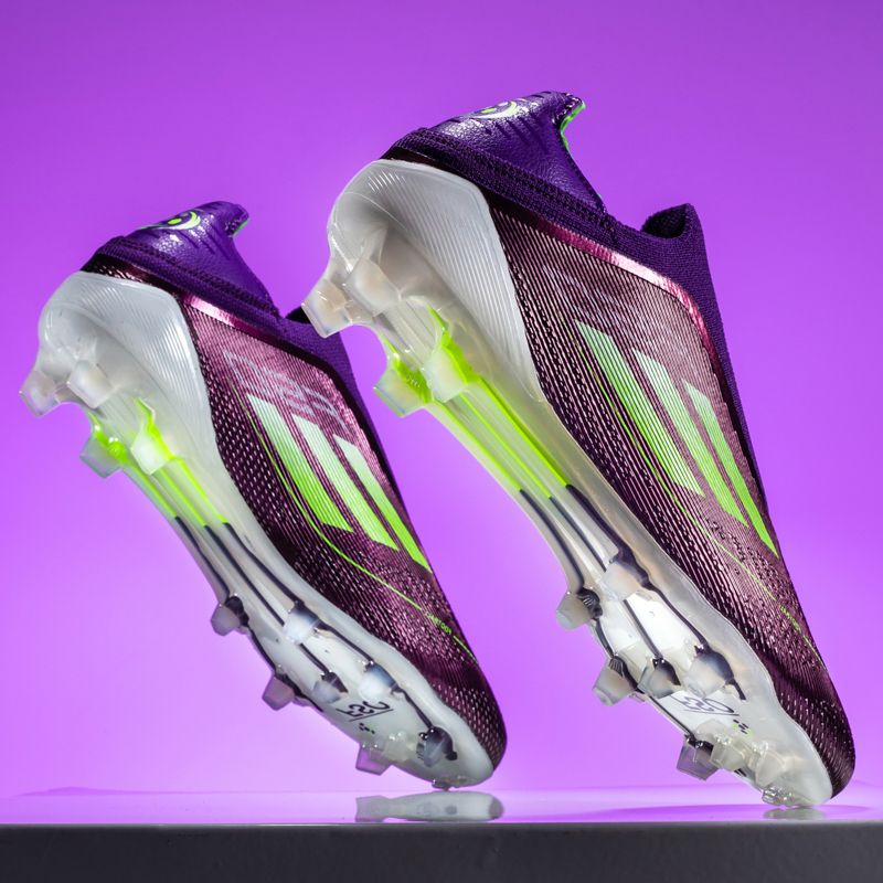 Wide-foot specific adult football shoes with widened last for non-squeezing fit, ultra-fine fiber wear-resistant upperMen's shoes, labor protection shoes, training shoes, rubber shoes, high-top shoes,