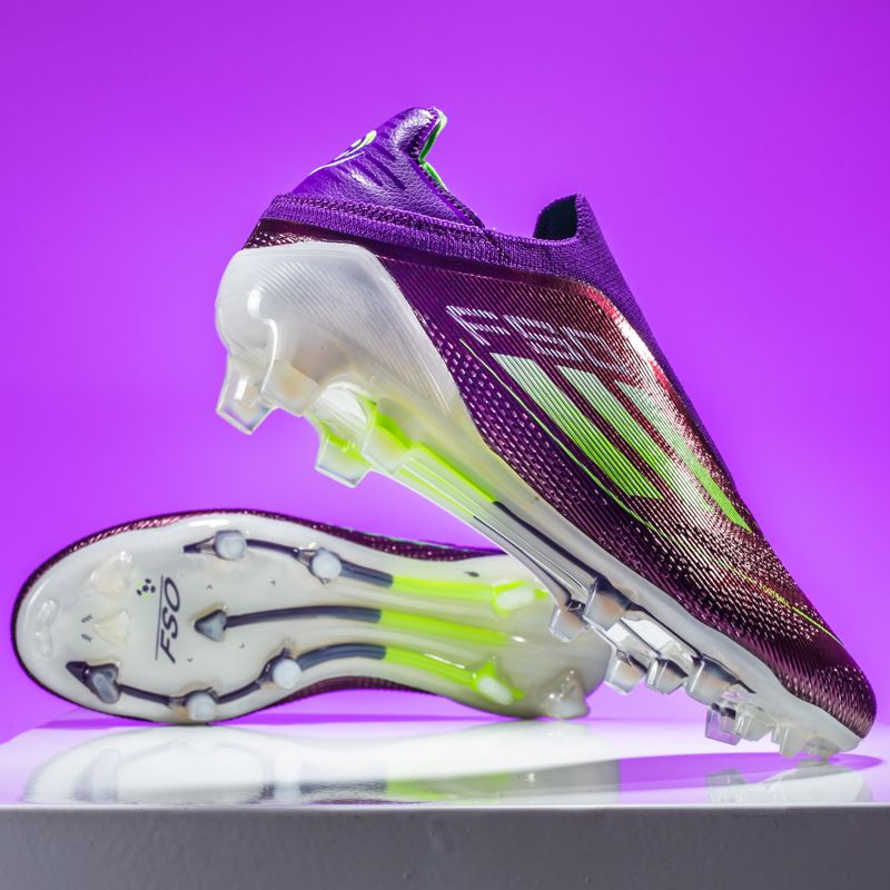 Wide-foot specific adult football shoes with widened last for non-squeezing fit, ultra-fine fiber wear-resistant upperMen's shoes, labor protection shoes, training shoes, rubber shoes, high-top shoes,