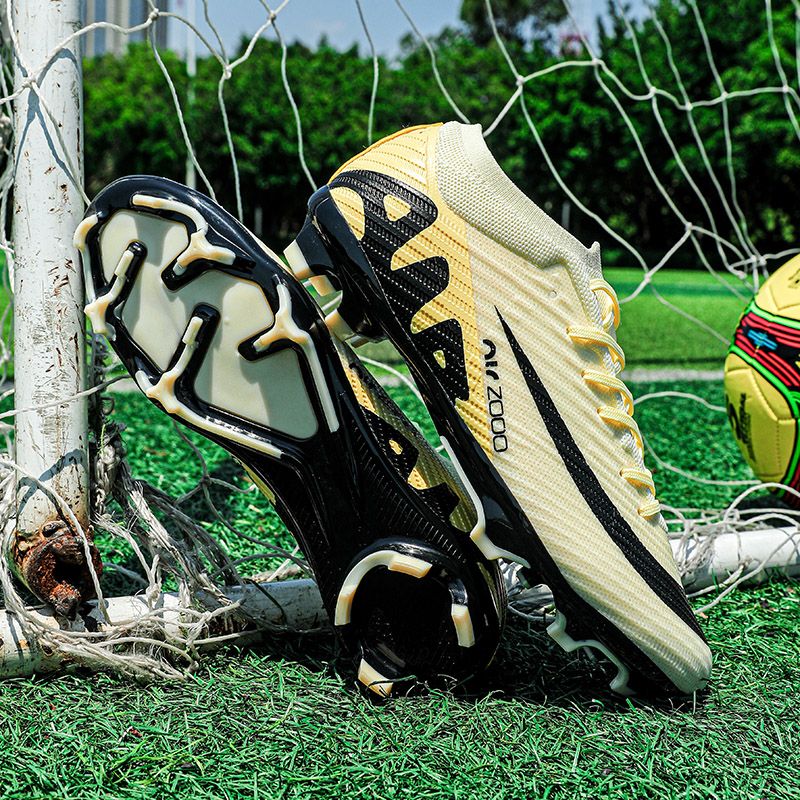 Wide last version of adult football shoes, non-squeezing AG short nails, artificial grass special training and competition actual shoesMen's shoes, safety shoes, training shoes, rubber shoes