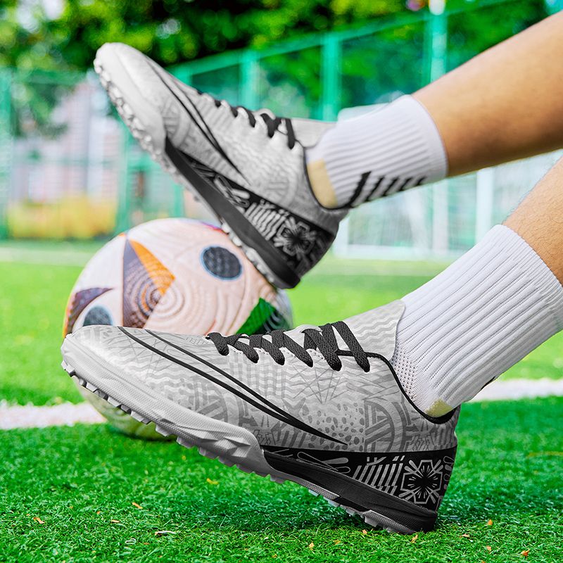 High-top ankle protection adult football shoes, men's professional competition training shoes, non-slip and anti-twist natural lawn long spike shoesMen's shoes, safety shoes, training shoes