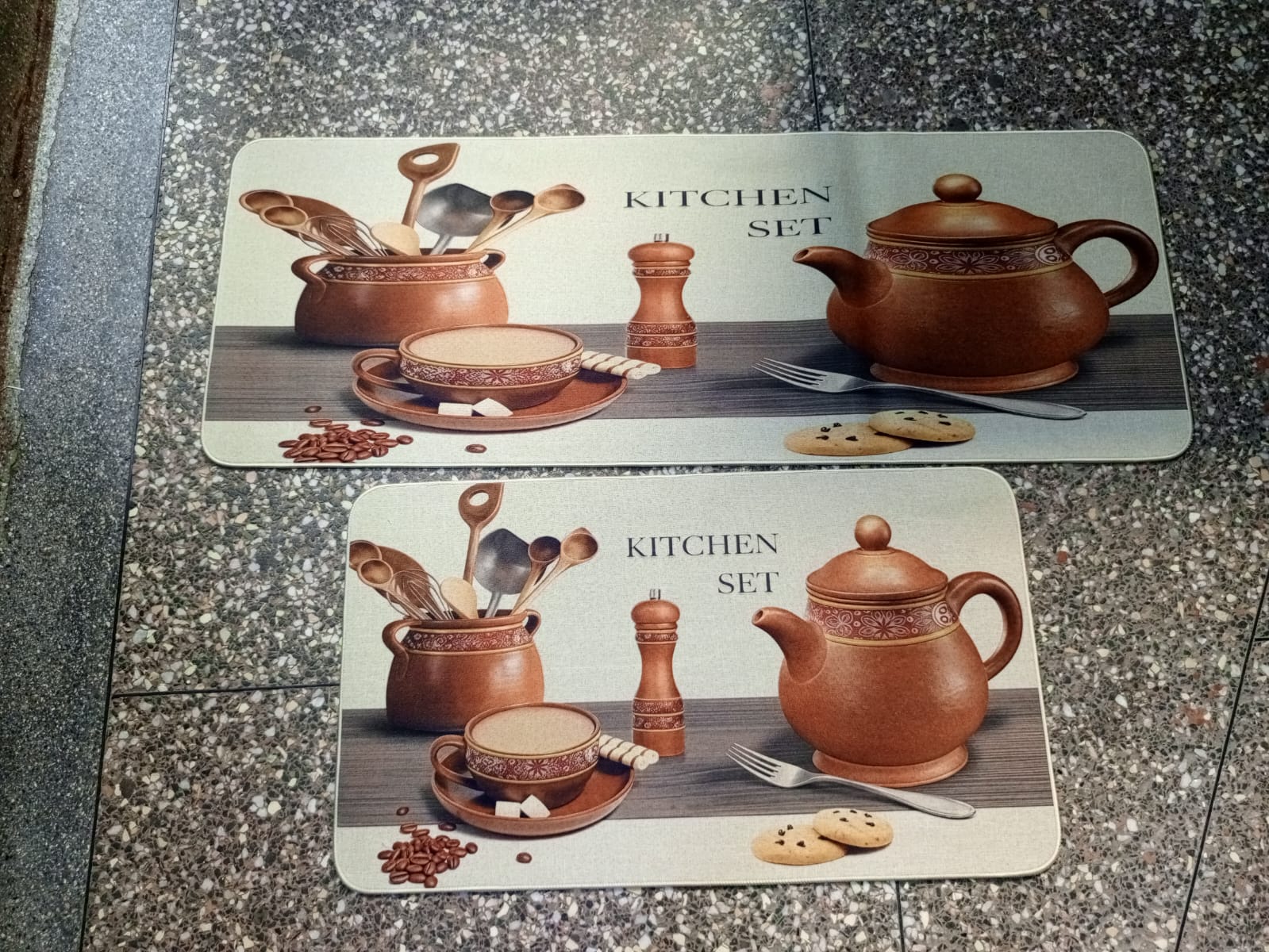 2 pc kitchen mat big size 120*45 cm and small size of 75*45 cm ..Super non_ slip with rubber bottom