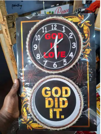 [ GRAB IT AT LOW PRICE+ ADDED OFFERS 🤩🤩✨ !!! ] 2 in 1 A3 Brand new Stylish and Luxurious Wall Clock