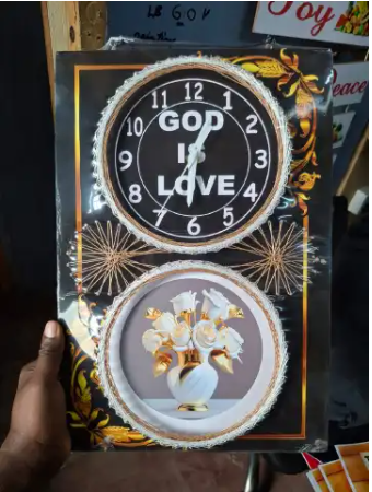 [ GRAB IT AT LOW PRICE+ ADDED OFFERS 🤩🤩✨ !!! ] 2 in 1 A3 Brand new Stylish and Luxurious Wall Clock